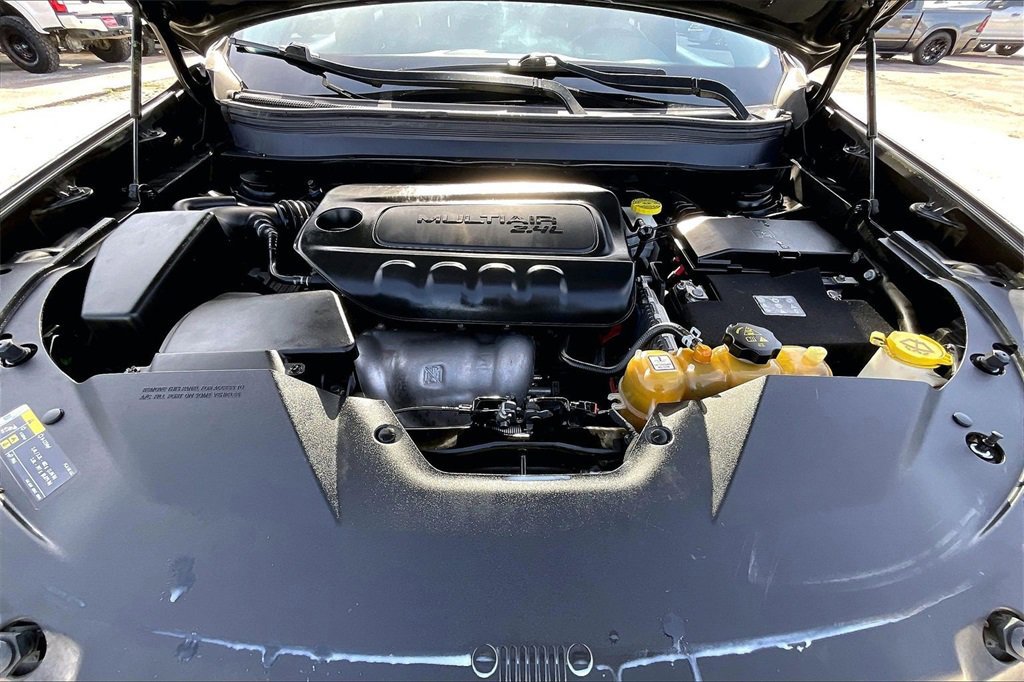 Used 2020 Jeep Cherokee Latitude Plus image 31