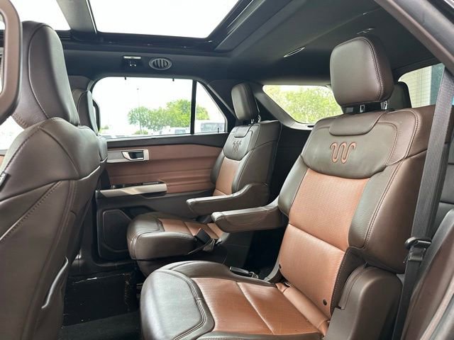 Certified 2023 Ford Explorer King Ranch RWD image 13