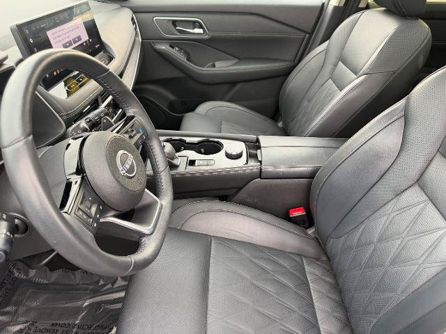 Used 2024 Nissan Rogue Platinum w/ Platinum Premium Package AWD/4WD image 10