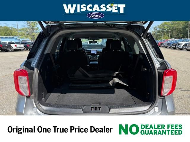 Certified 2022 Ford Explorer XLT w/ Equipment Group 202A image 17