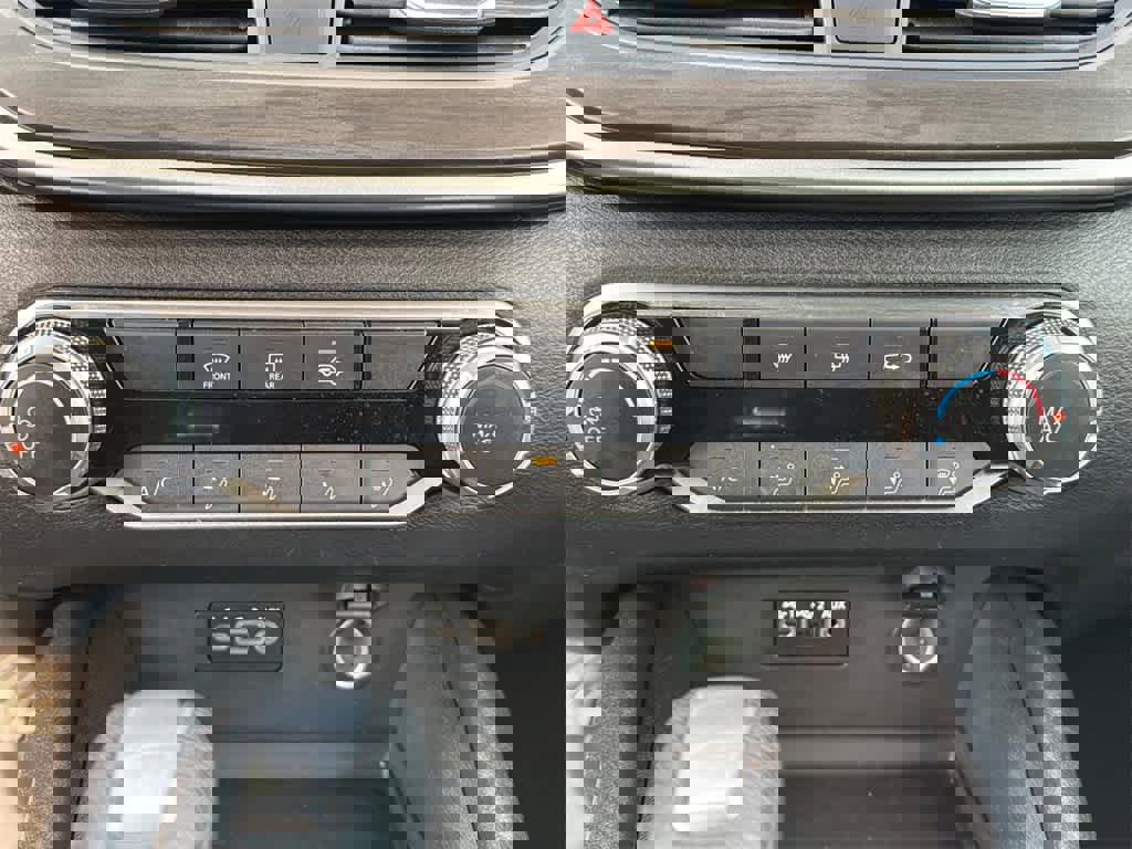 Used 2025 Nissan Altima 2.5 SV image 28