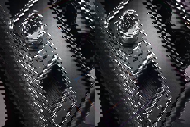 Certified 2024 Ford Expedition XLT image 30