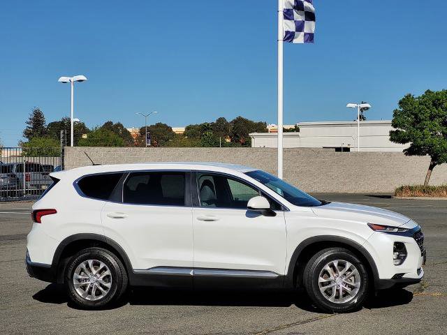 Used 2019 Hyundai Santa Fe SE image 3