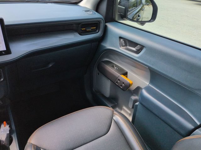 Certified 2025 Ford Maverick Tremor AWD/4WD image 21