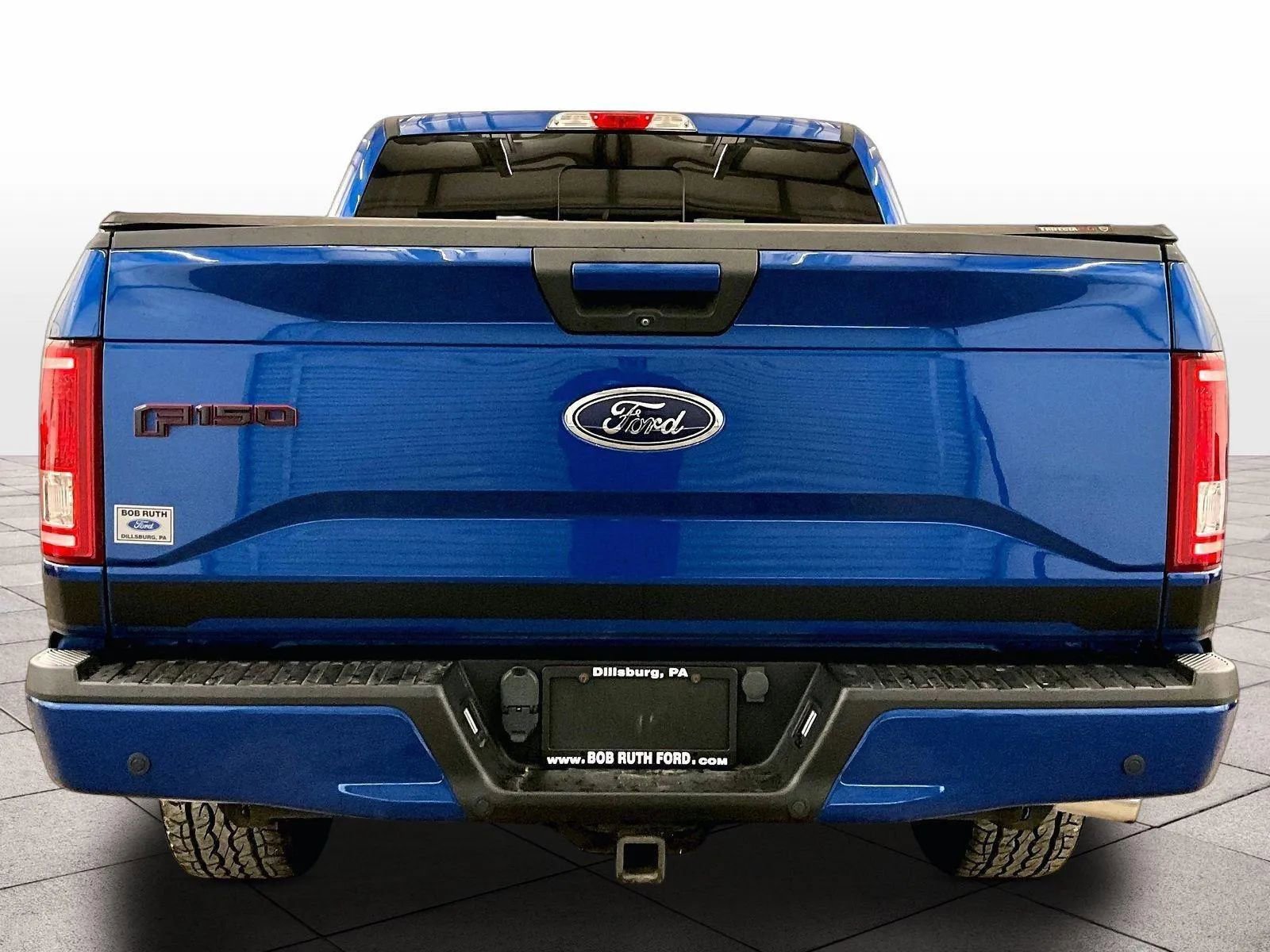 Certified 2017 Ford F150 XLT w/ Equipment Group 302A Luxury AWD/4WD image 4