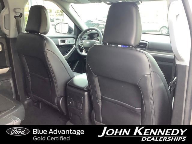 Certified 2023 Ford Explorer XLT w/ Equipment Group 202A image 27