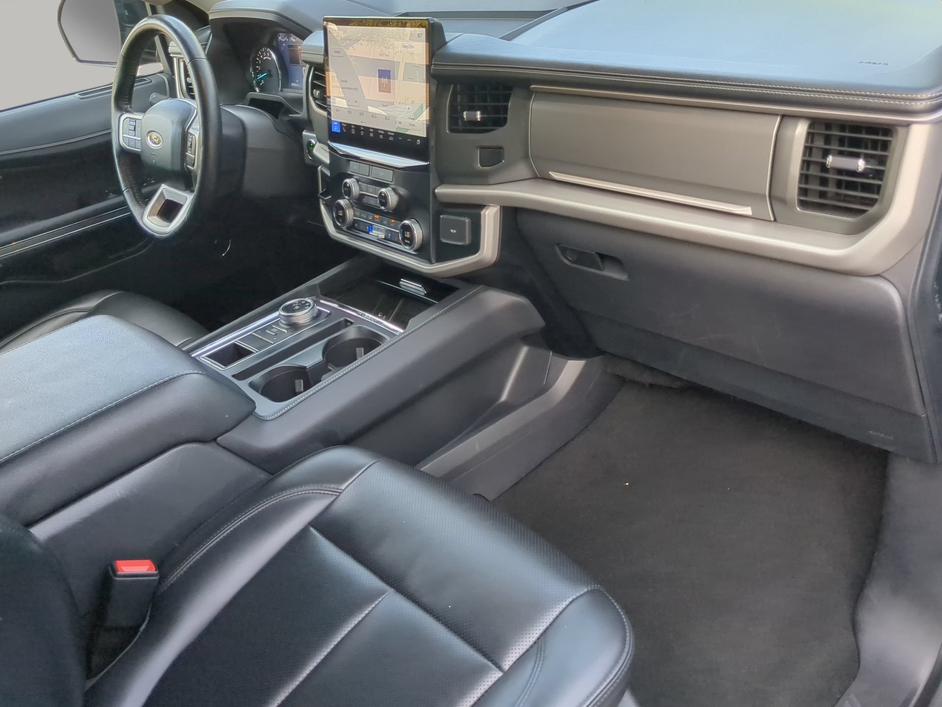 Certified 2024 Ford Expedition XLT RWD image 49