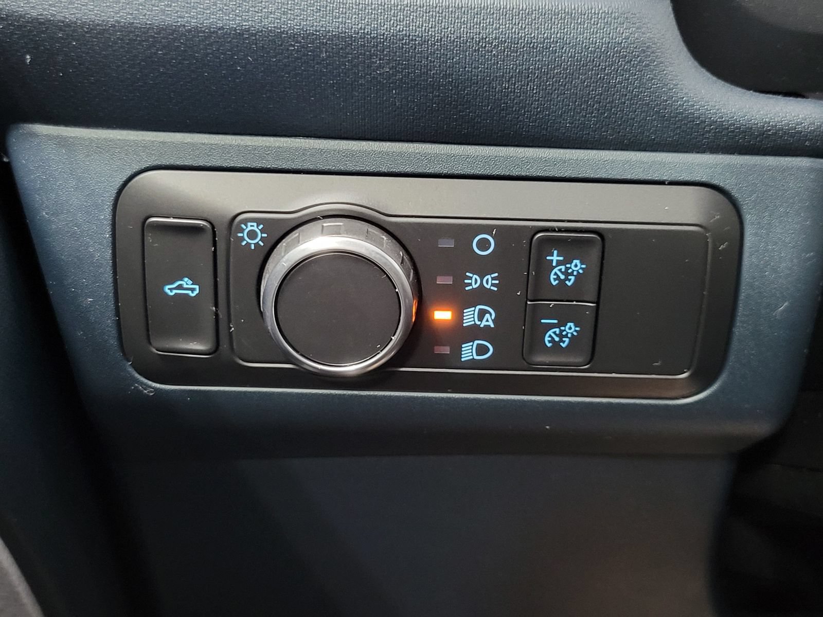 Certified 2022 Ford Maverick XLT FWD image 14