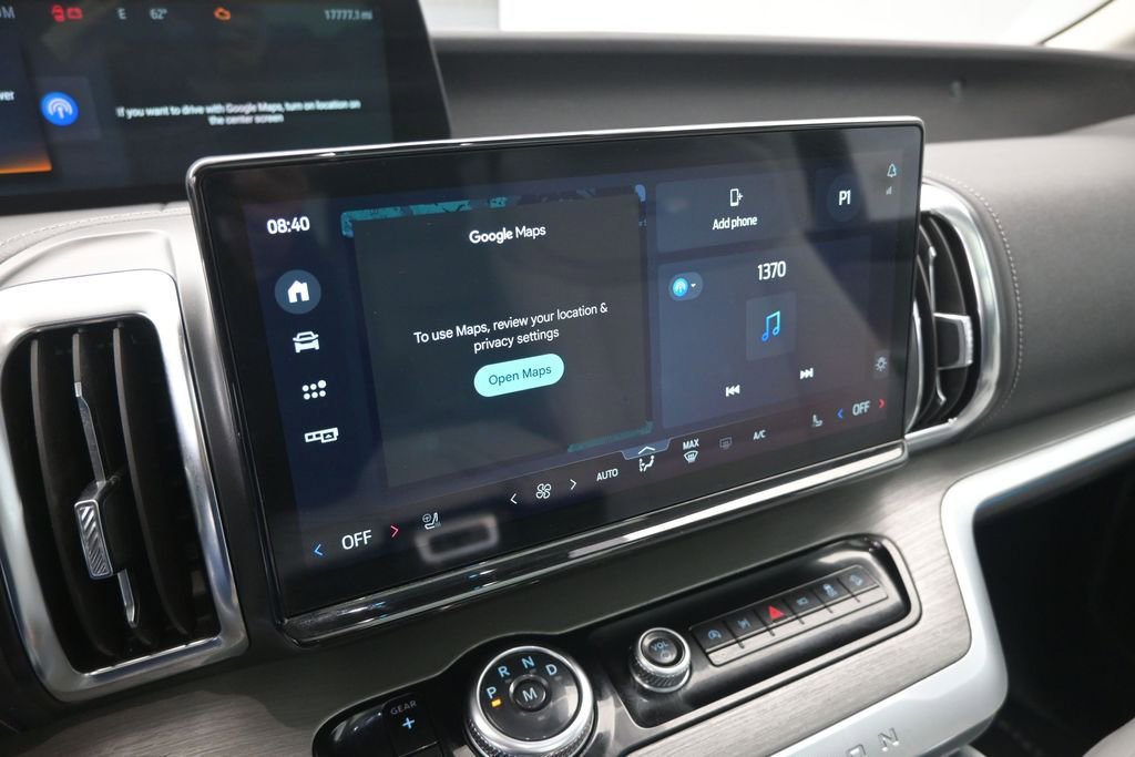 Certified 2025 Ford Expedition Platinum w/ Driver's Package AWD/4WD image 16