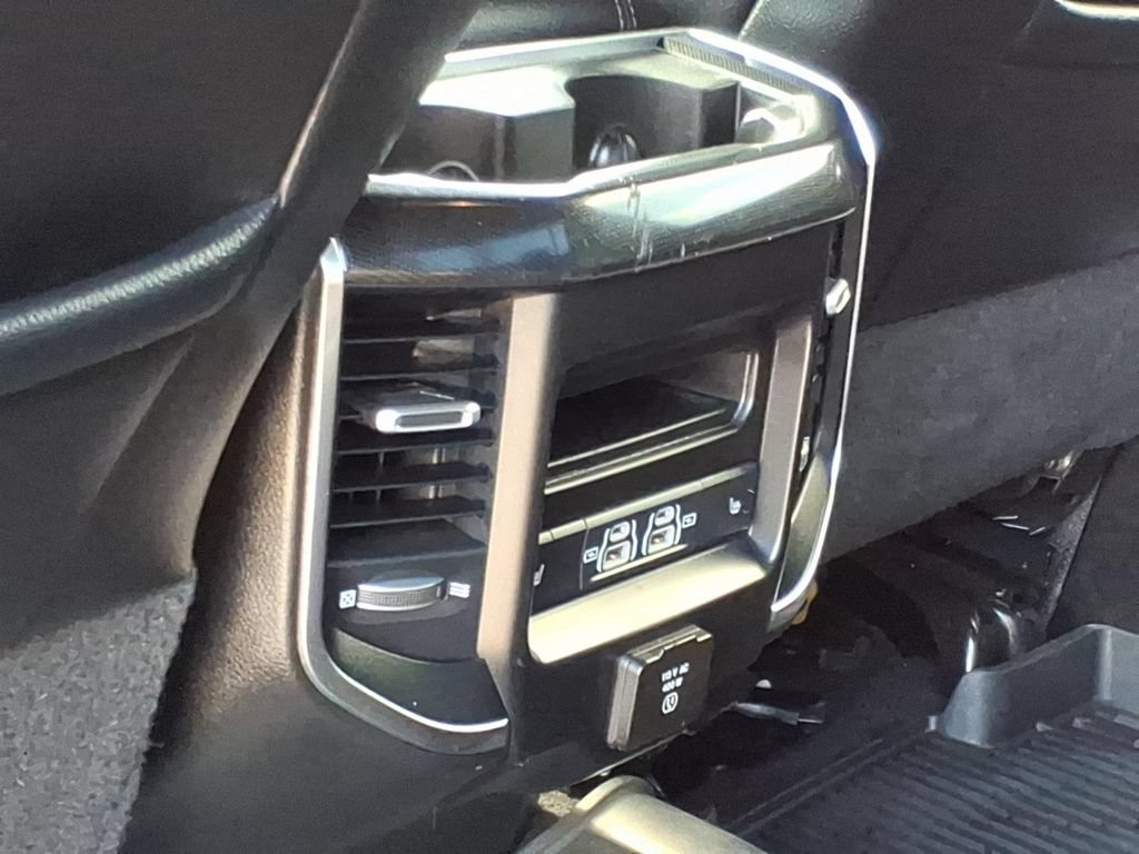Used 2022 RAM 3500 Laramie RWD image 17