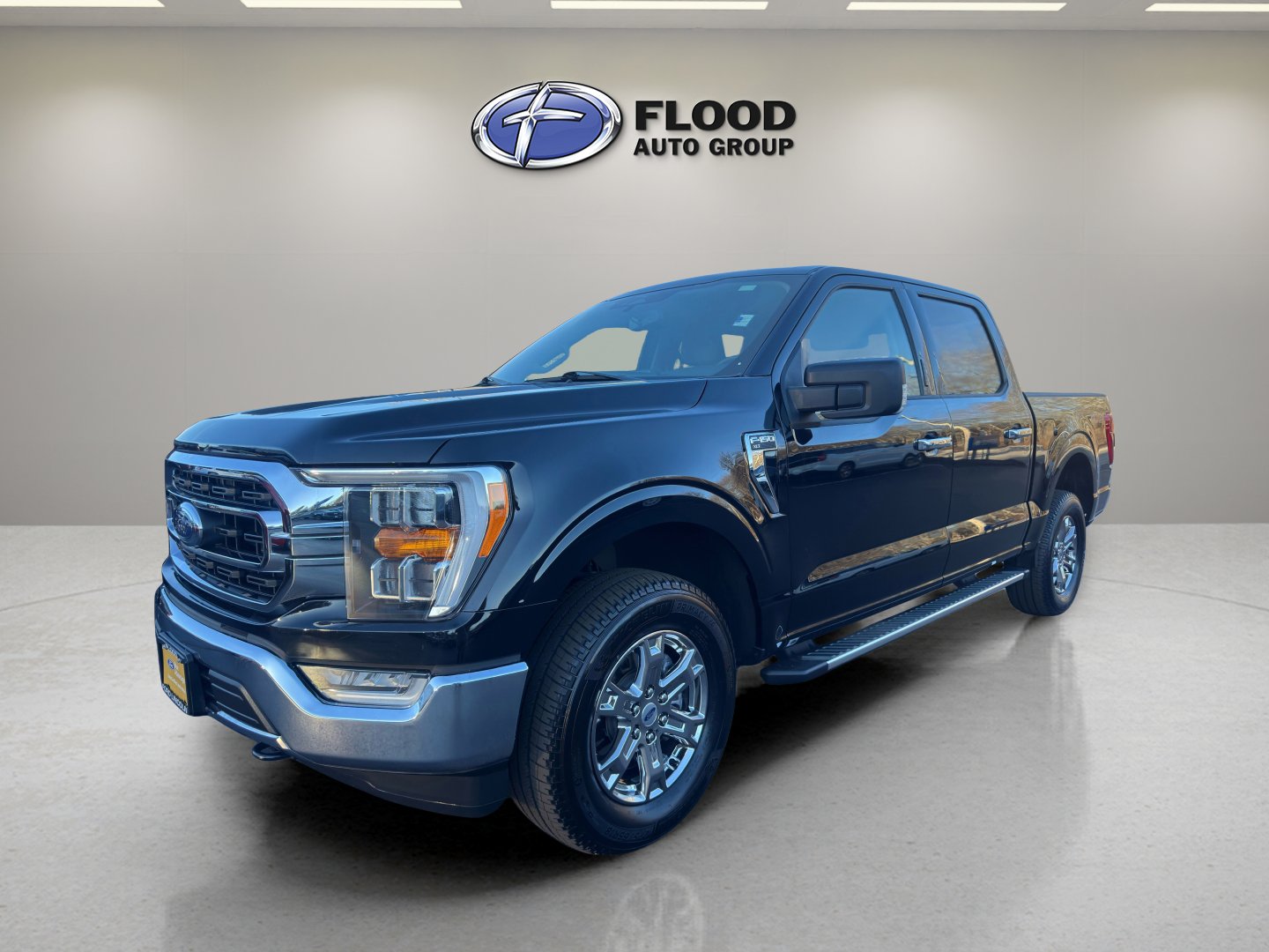 Certified 2023 Ford F150 XLT w/ Equipment Group 302A High image 3