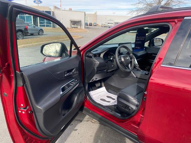 Used 2023 Toyota Venza Nightshade image 10