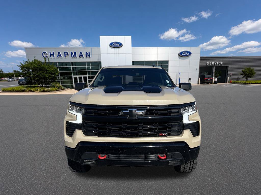 Used 2023 Chevrolet Silverado 1500 LT Trail Boss w/ LPO, Dark Essentials Package AWD/4WD image 9