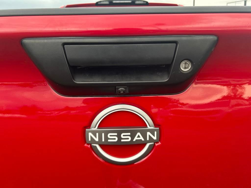Used 2023 Nissan Titan SV image 10
