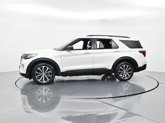 Certified 2025 Ford Explorer ST-Line AWD/4WD image 6