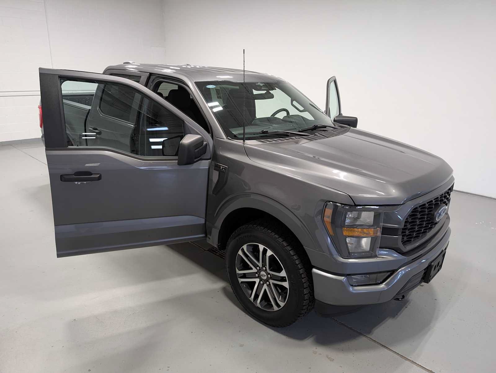 Certified 2023 Ford F150 XL w/ STX Appearance Package AWD/4WD image 16
