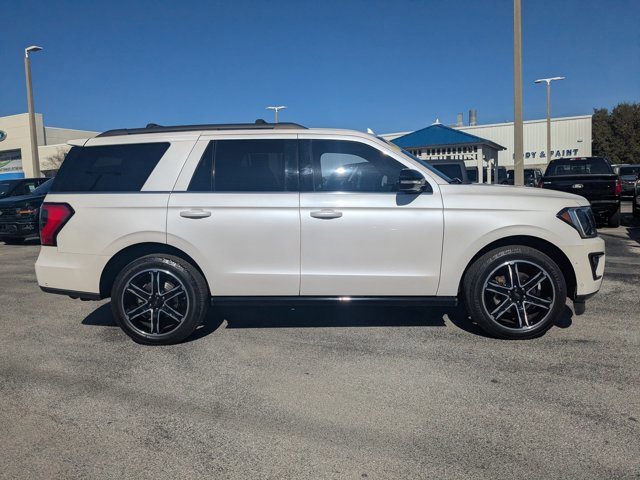 Certified 2019 Ford Expedition Limited w/ Equipment Group 303A image 6