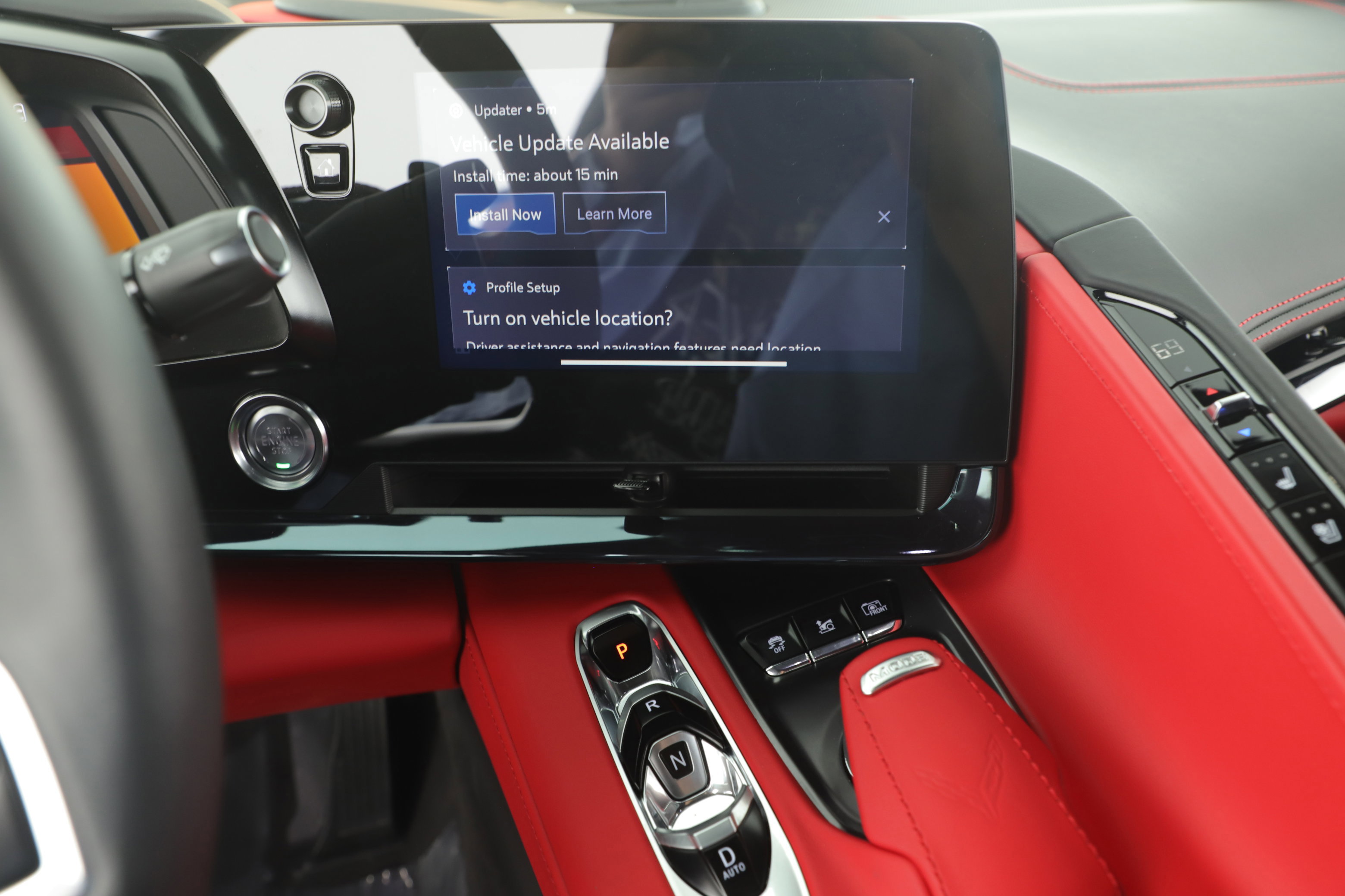 Used 2024 Chevrolet Corvette E-Ray w/ Stealth Interior Trim Package image 17