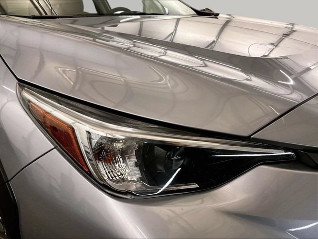 Used 2025 Subaru Crosstrek 2.5i Premium AWD/4WD image 27