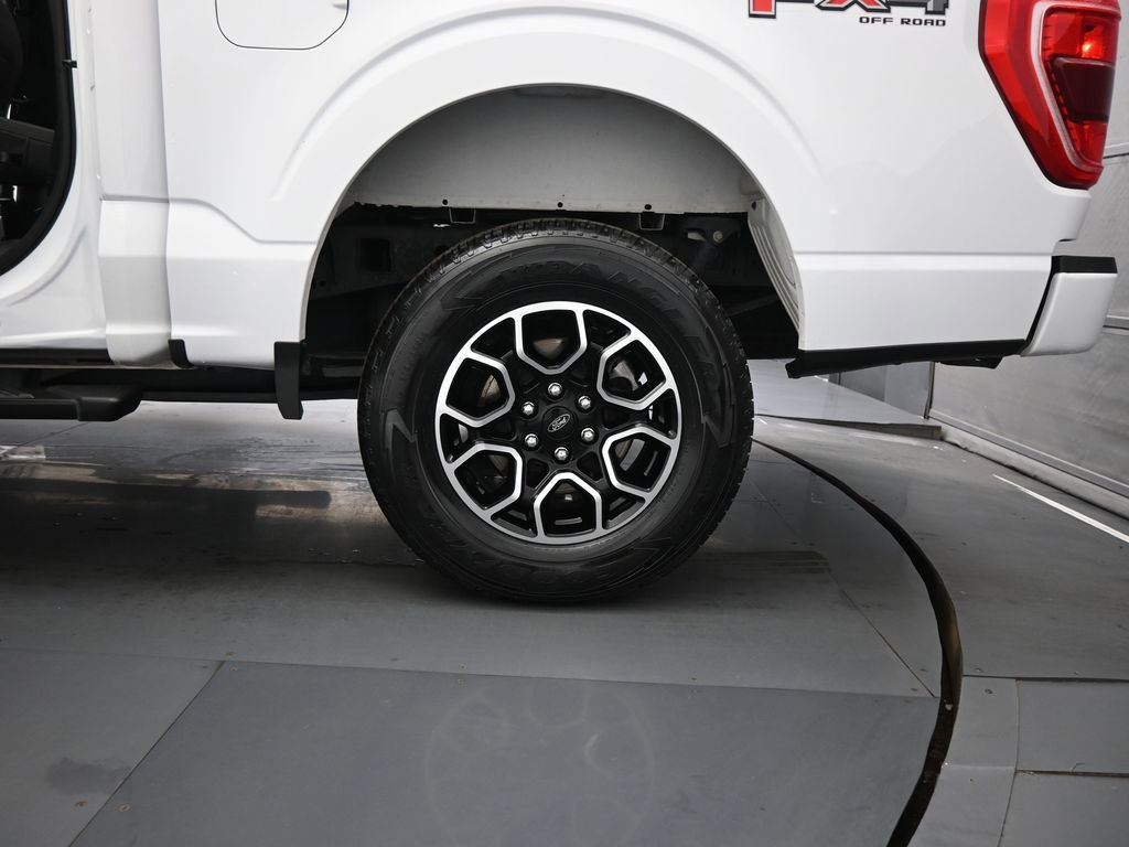 Certified 2022 Ford F150 XLT w/ Equipment Group 302A High image 22