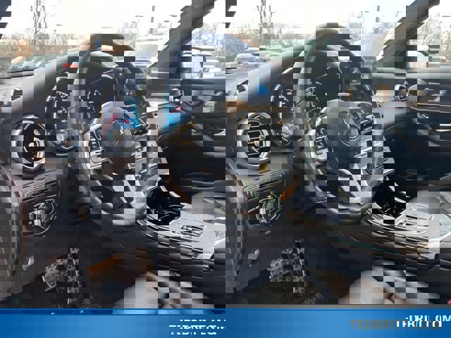 Used 2021 Mercedes-Benz GLC 300 4MATIC image 25