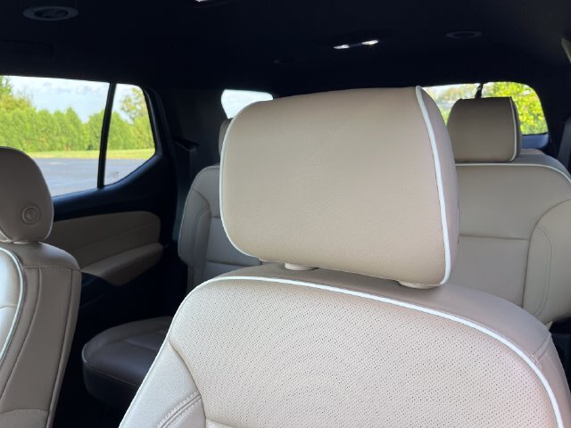 Used 2022 Chevrolet Traverse Premier w/ LPO, Floor Liner Package AWD/4WD image 16