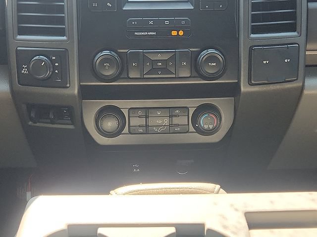 Certified 2020 Ford F250 XL w/ Power Equipment Group AWD/4WD image 17
