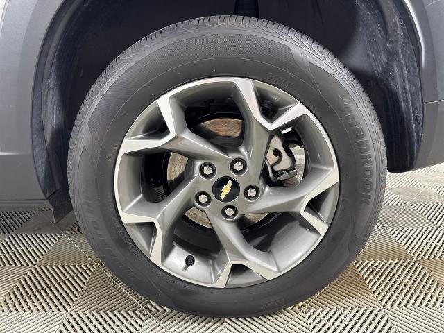 Used 2025 Chevrolet Trax LT w/ Driver Confidence Package FWD image 11