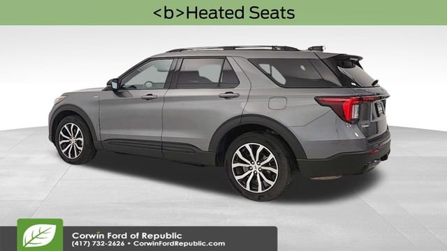 Certified 2025 Ford Explorer ST-Line image 6