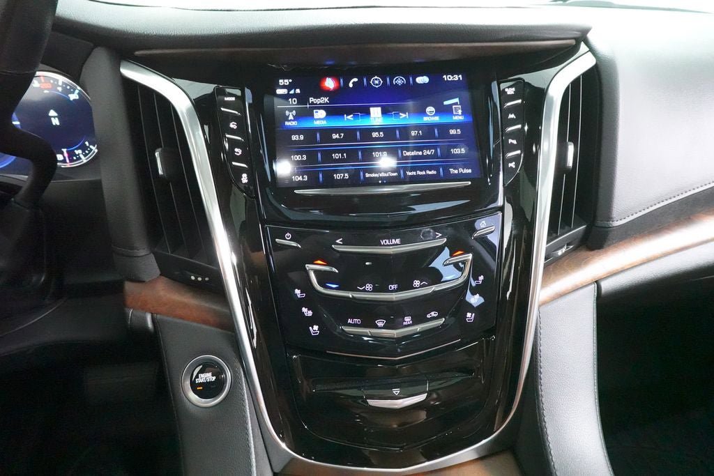 Used 2020 Cadillac Escalade Luxury AWD/4WD image 15