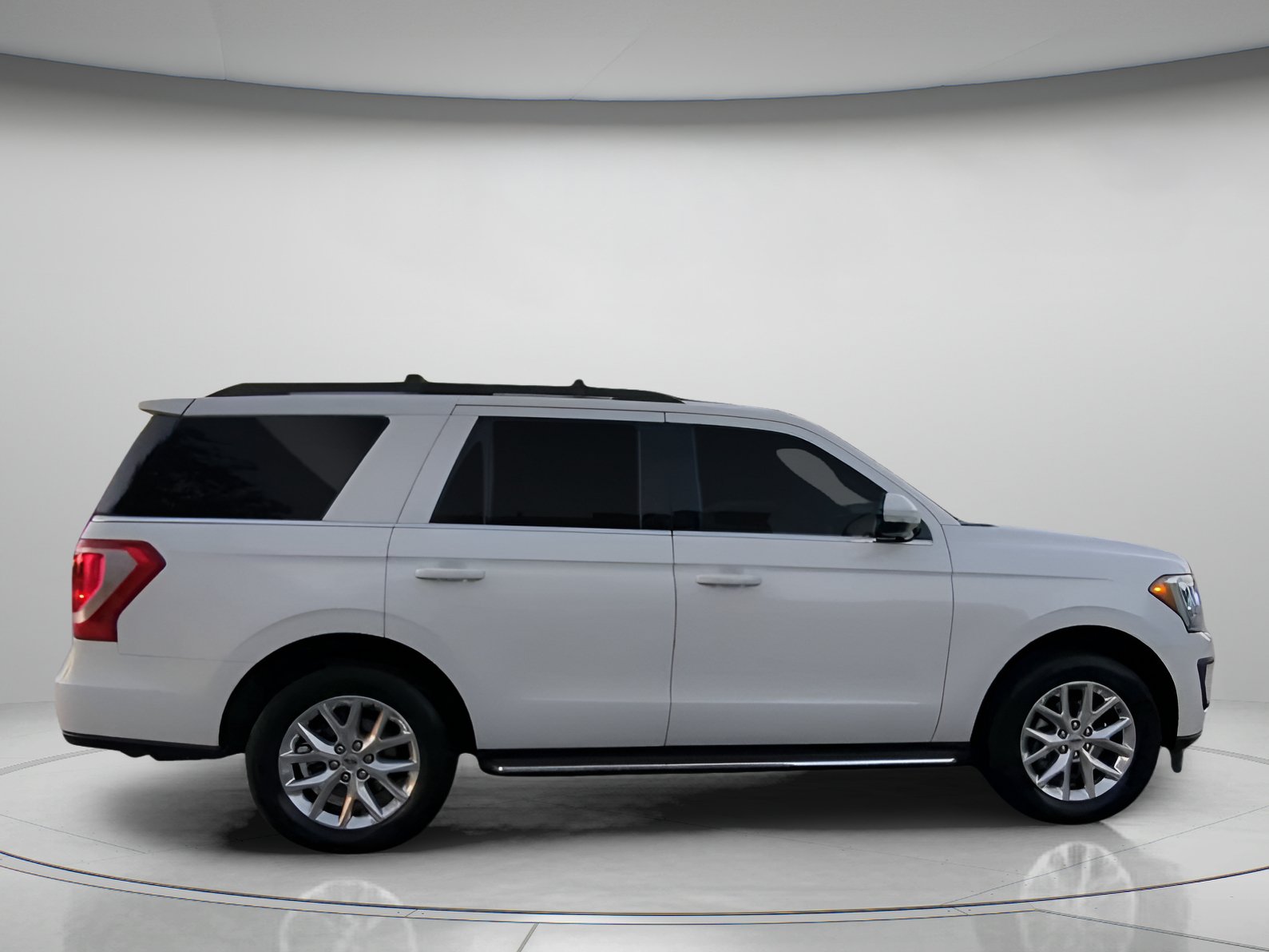 Certified 2021 Ford Expedition XLT RWD image 32