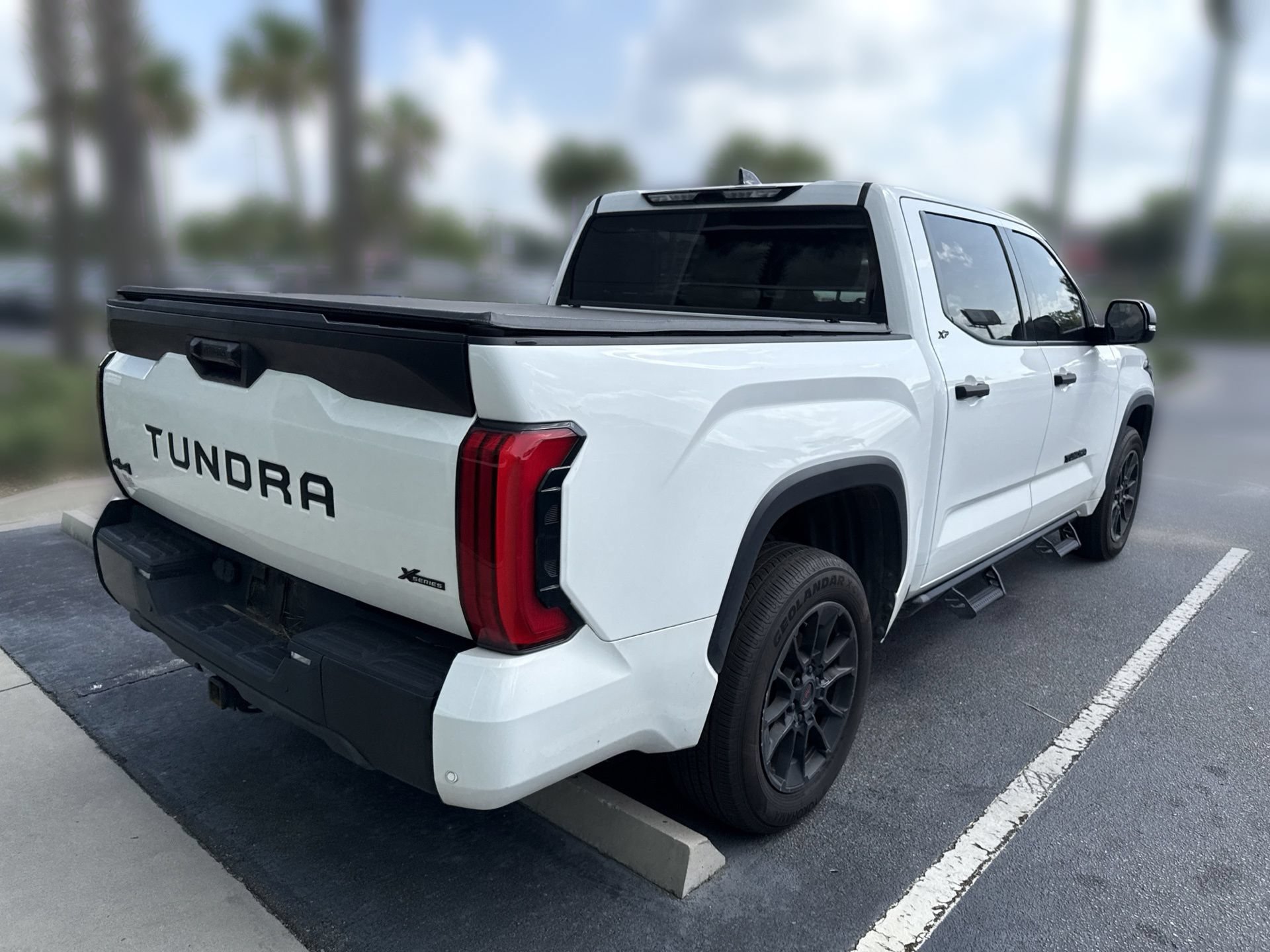 Used 2023 Toyota Tundra SR5 w/ SR5 Convenience Package AWD/4WD image 5