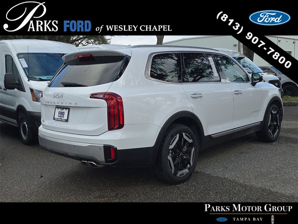 Used 2024 Kia Telluride S image 5