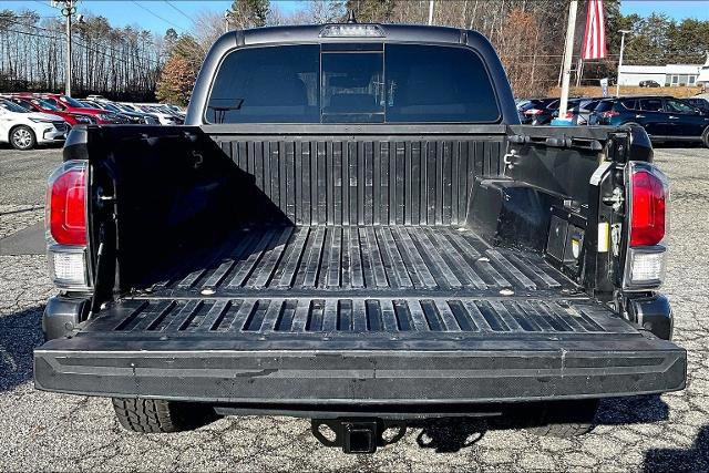 Used 2022 Toyota Tacoma TRD Sport w/ Technology Package image 23