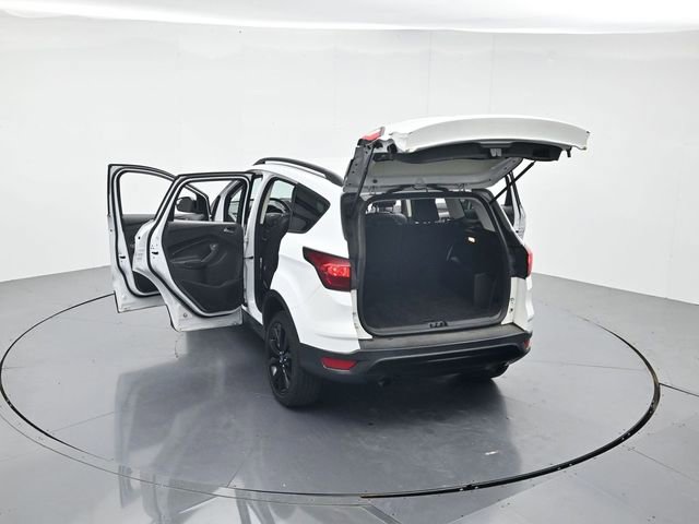 Certified 2019 Ford Escape SE FWD image 44