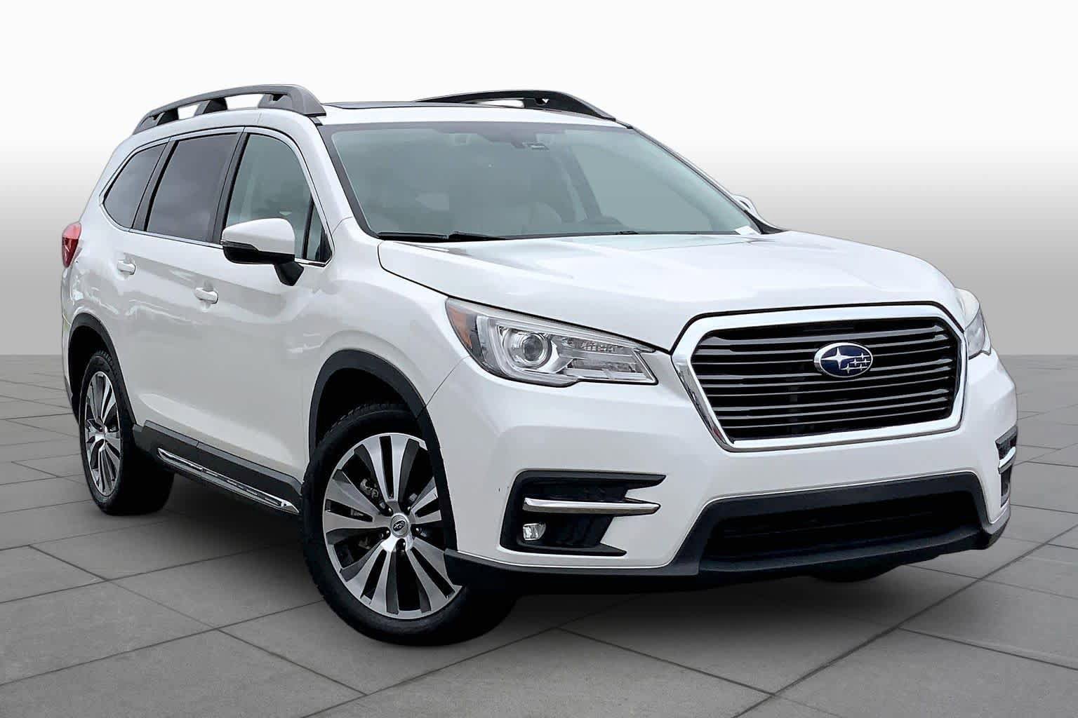 Used 2020 Subaru Ascent Limited w/ Technology Package AWD/4WD image 3