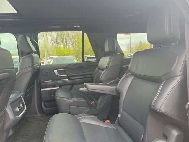 Certified 2025 Ford Expedition Max Platinum w/ Stealth Performance Package AWD/4WD image 31