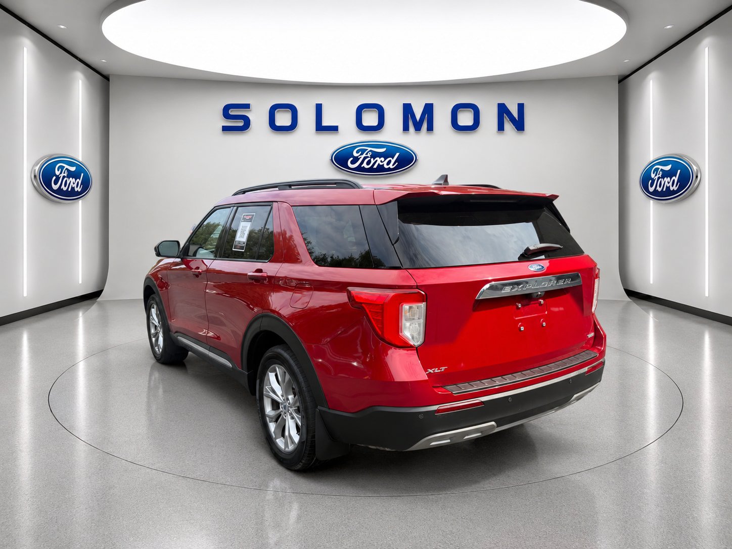 Certified 2021 Ford Explorer XLT w/ Equipment Group 202A AWD/4WD image 8