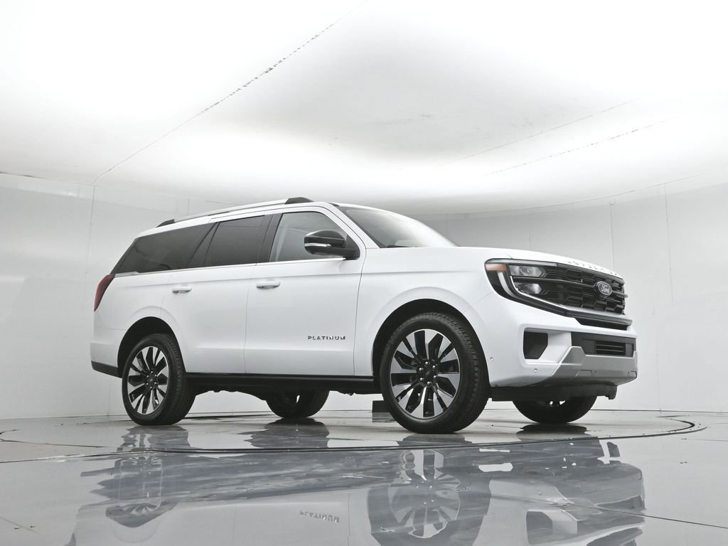 Certified 2025 Ford Expedition Platinum w/ Driver's Package AWD/4WD image 4