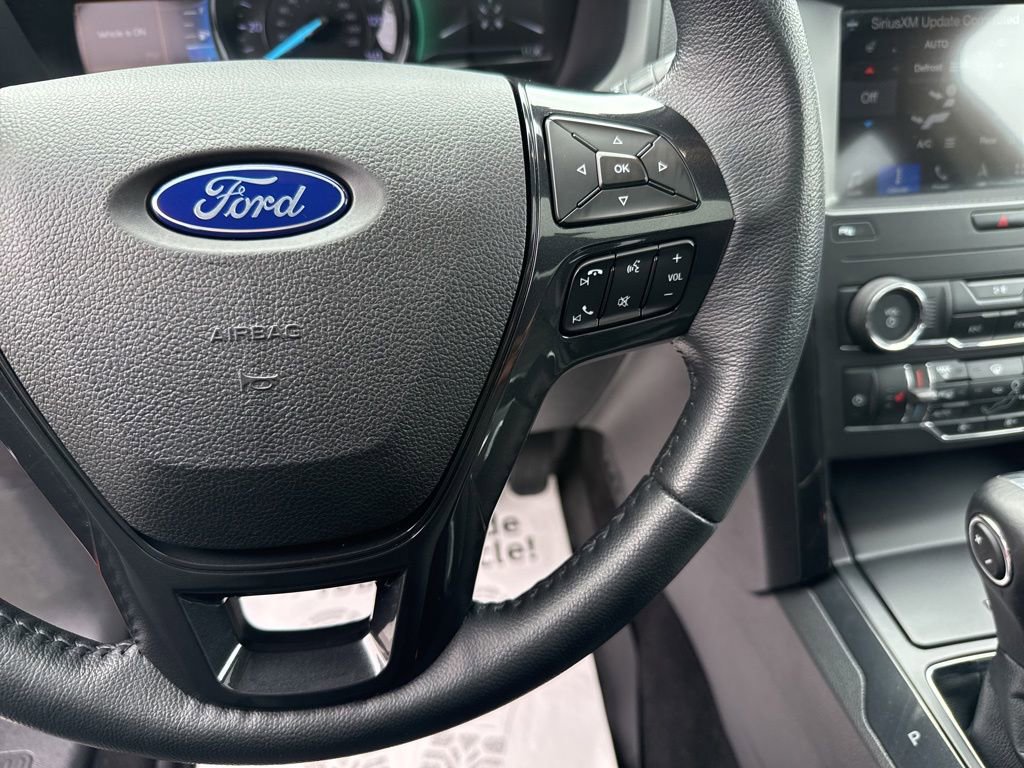 Certified 2019 Ford Explorer XLT w/ Equipment Group 202A AWD/4WD image 14