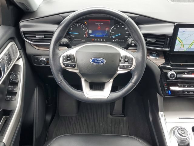 Certified 2022 Ford Explorer Limited w/ Equipment Group 301A AWD/4WD image 38