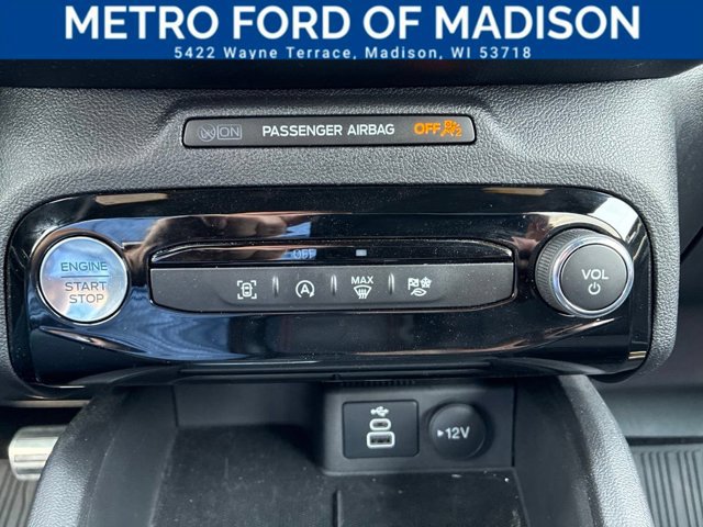 Certified 2024 Ford Escape ST-Line w/ Tech Pack #1 AWD/4WD image 19