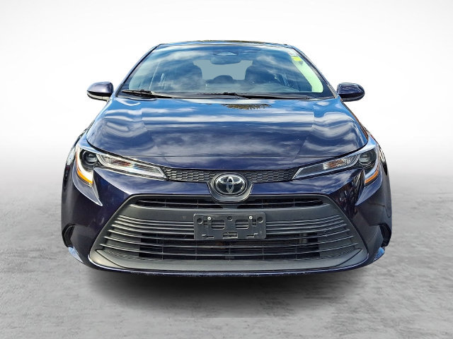 Used 2024 Toyota Corolla LE FWD image 2