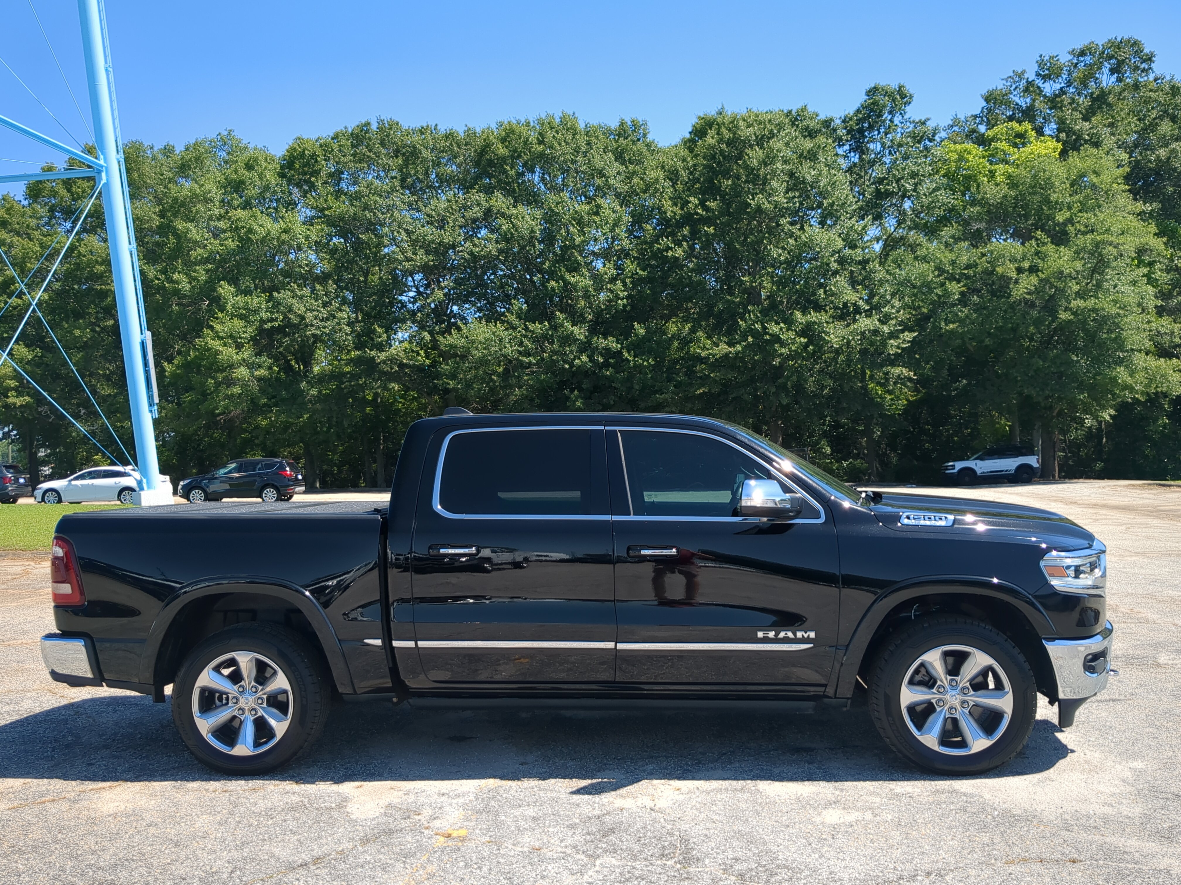 Used 2020 RAM 1500 Limited RWD image 2
