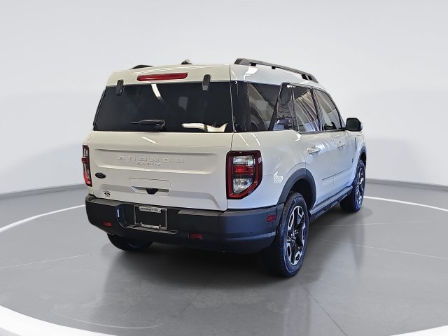 Certified 2023 Ford Bronco Sport Outer Banks AWD/4WD image 3