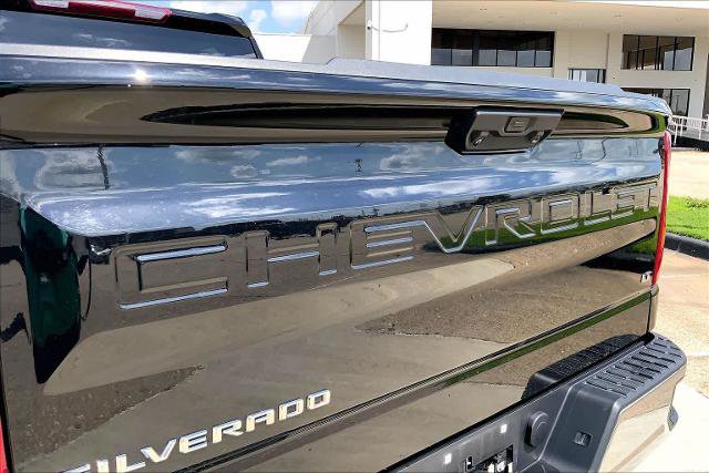 Used 2023 Chevrolet Silverado 1500 LT AWD/4WD image 30