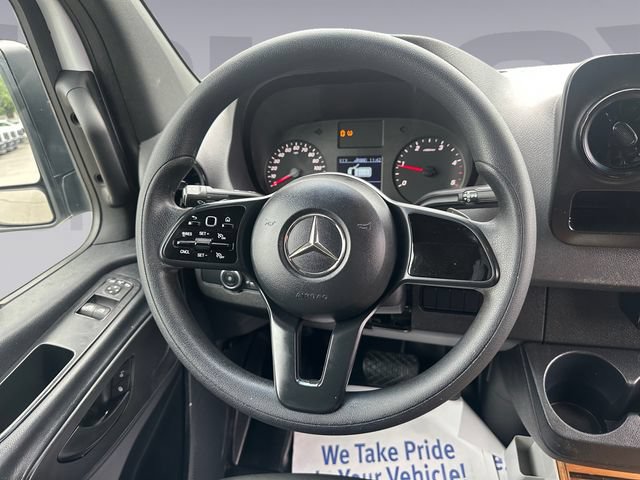 Used 2022 Mercedes-Benz Sprinter 2500 image 13