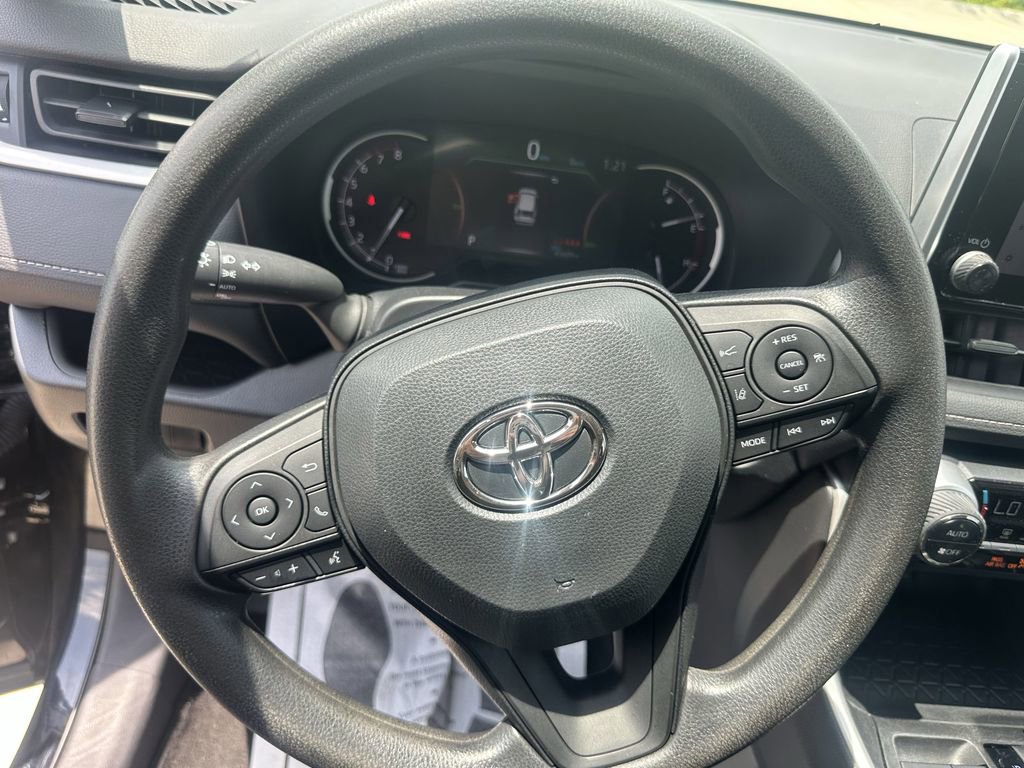 Used 2023 Toyota RAV4 XLE image 12