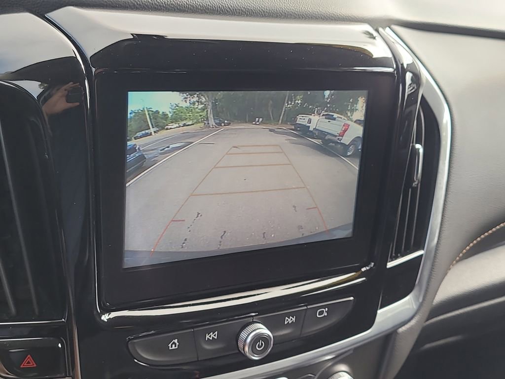 Used 2019 Chevrolet Traverse LT FWD image 23