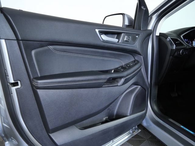 Certified 2020 Ford Edge Titanium AWD/4WD image 15